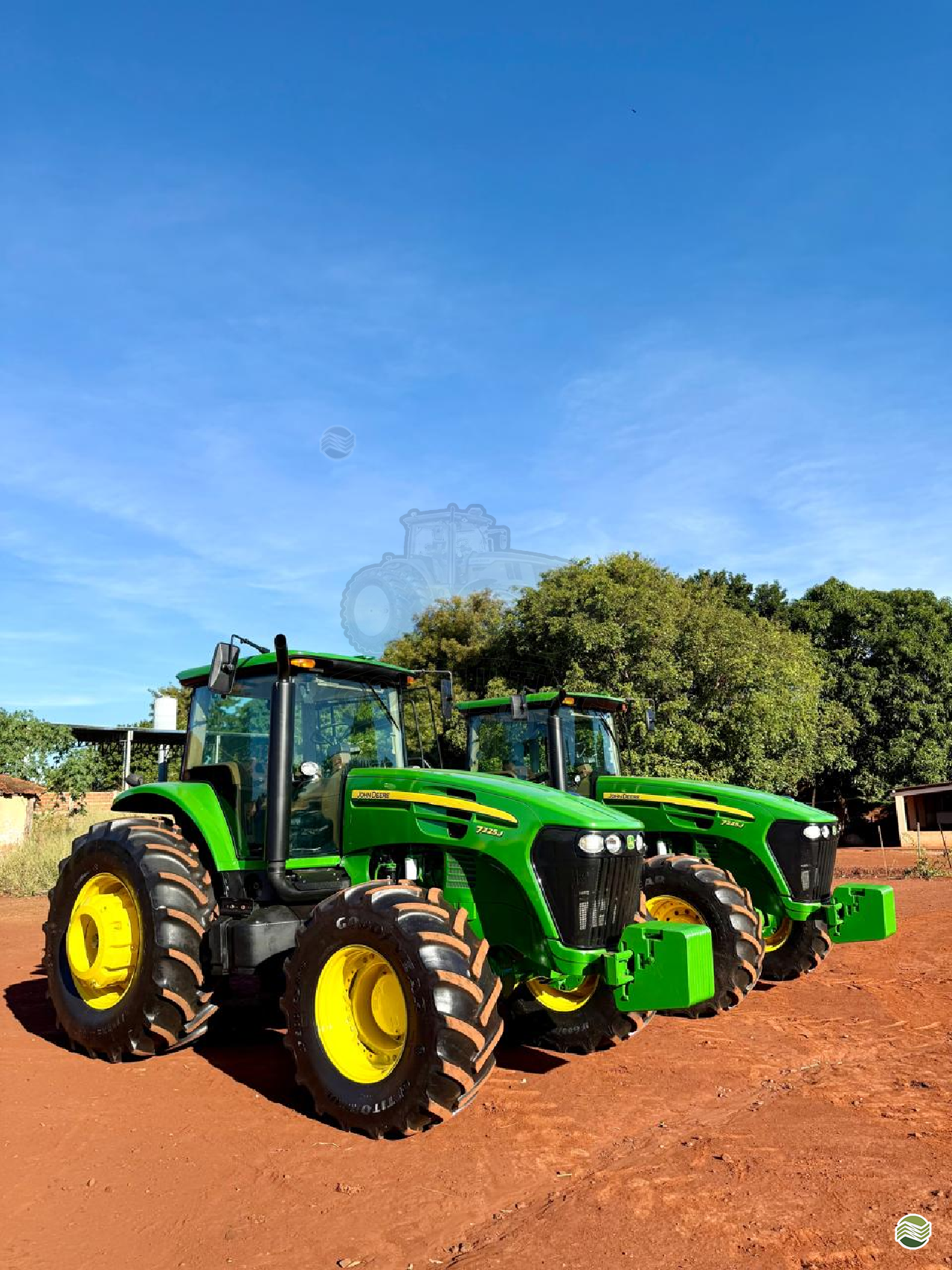 TRATOR JOHN DEERE JOHN DEERE 7225J Tração 4x4 Consulting Agro ITUVERAVA SÃO PAULO SP